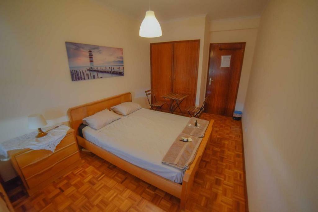Quarto Com 4 Camas Порту Экстерьер фото